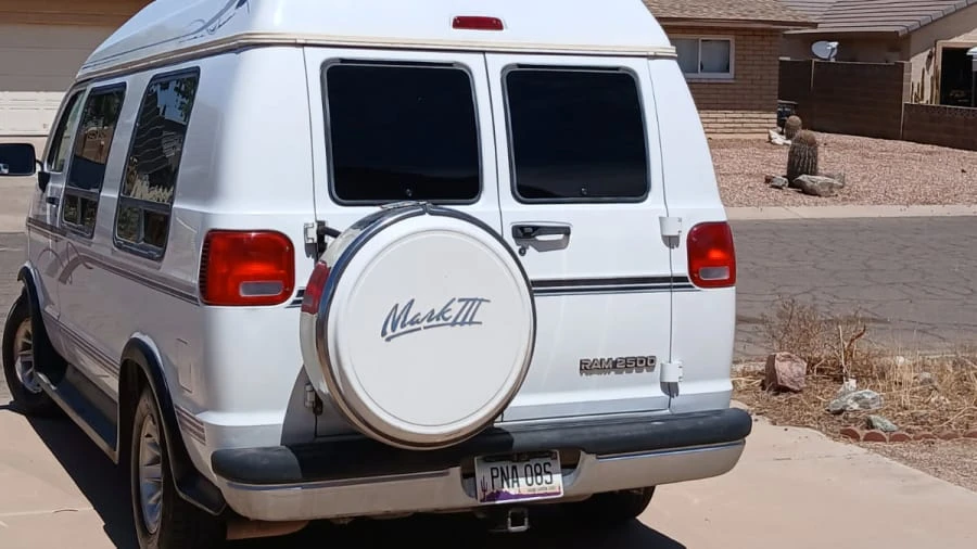 1997 Dodge Ram Van - Image 4 of 13