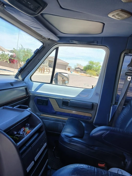 1997 Dodge Ram Van - Image 10 of 13