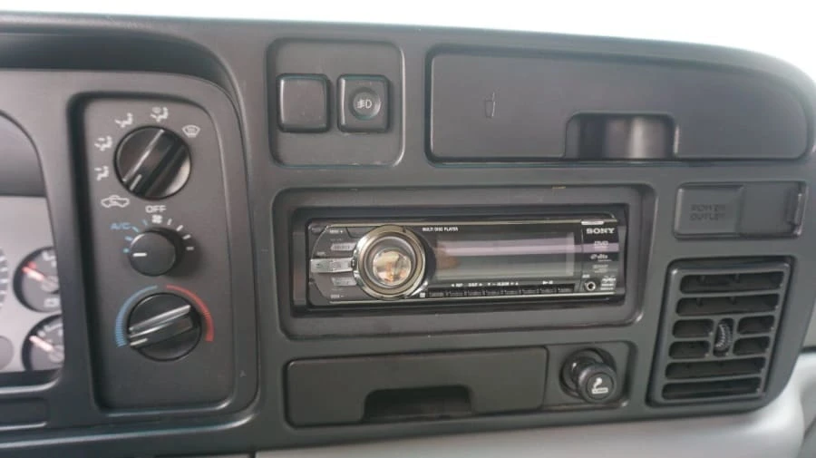 1997 Dodge Ram 2nd Gen - Image 13 of 18
