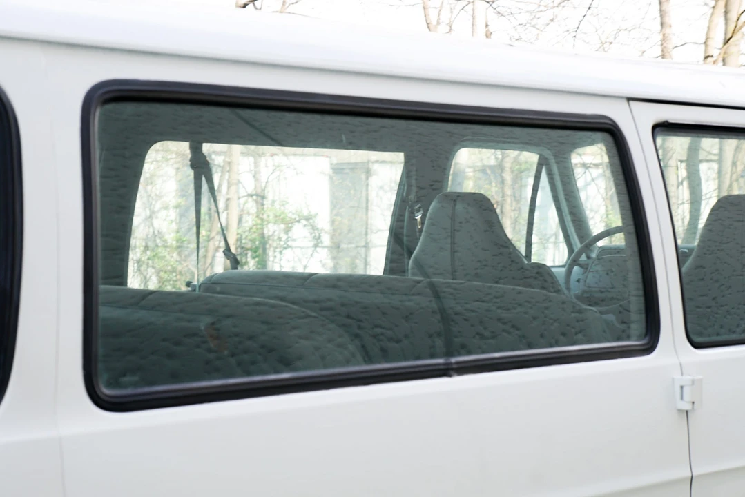1997 Dodge Ram Van - Image 26 of 31