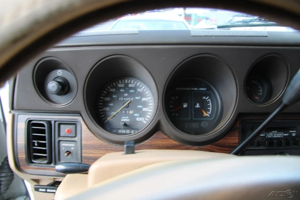1997 Dodge Ram Van - Image 14 of 21