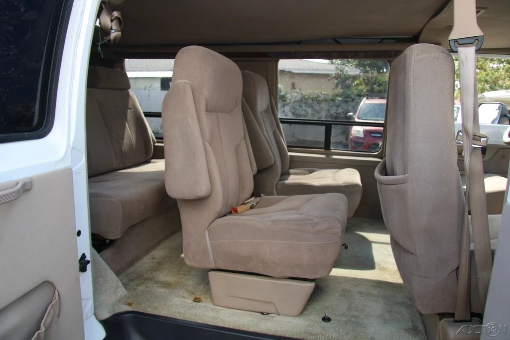 1997 Dodge Ram Van - Image 20 of 21