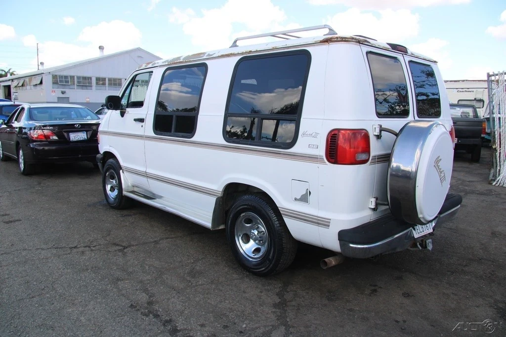 1997 Dodge Ram Van - Image 4 of 21