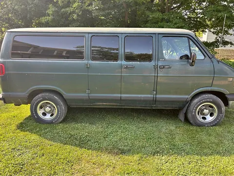 1997 Dodge Ram Van 2500 Van