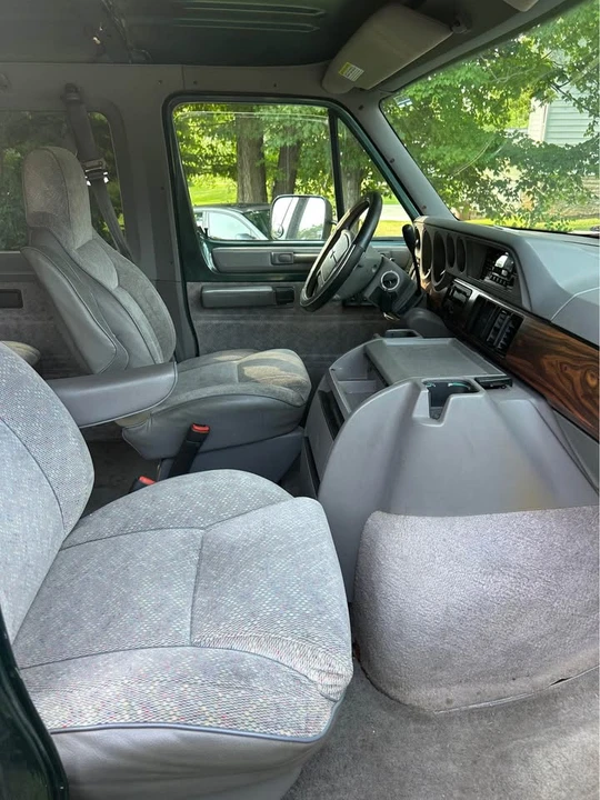 1997 Dodge Ram Van - Image 6 of 8