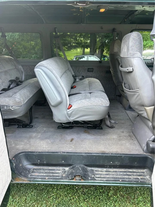 1997 Dodge Ram Van - Image 7 of 8