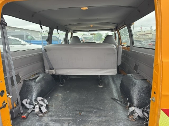 1997 Dodge Ram Van - Image 14 of 17