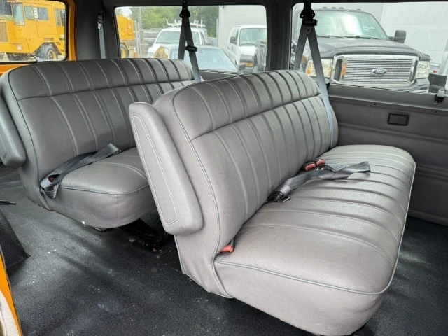 1997 Dodge Ram Van - Image 13 of 17
