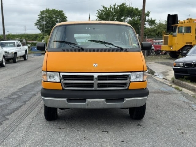 1997 Dodge Ram Van - Image 2 of 17