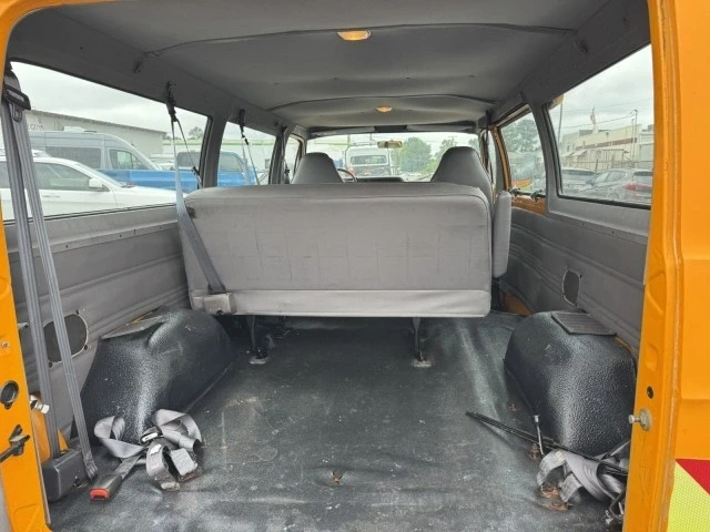1997 Dodge Ram Van - Image 14 of 17