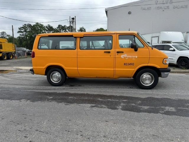 1997 Dodge Ram Van - Image 4 of 17