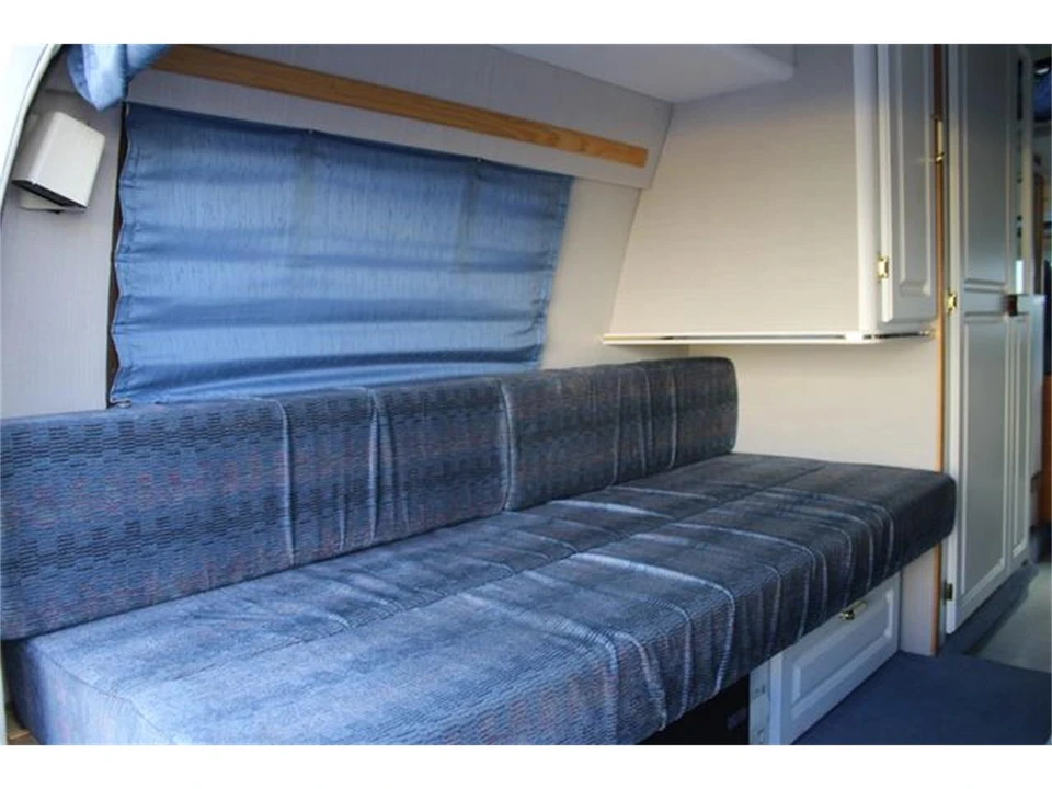 1997 Dodge Ram Van - Image 21 of 31