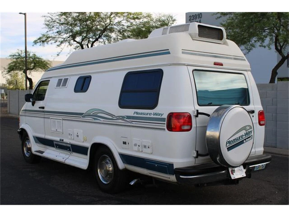 1997 Dodge Ram Van - Image 7 of 31