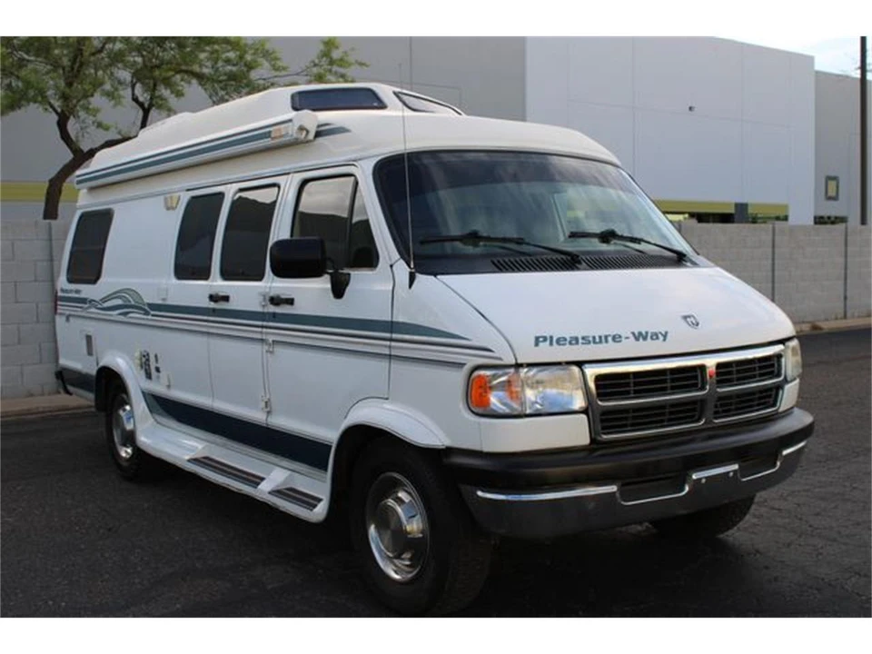 1997 Dodge Ram Van - Image 10 of 31