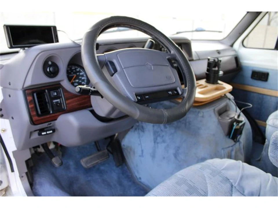 1997 Dodge Ram Van - Image 24 of 31
