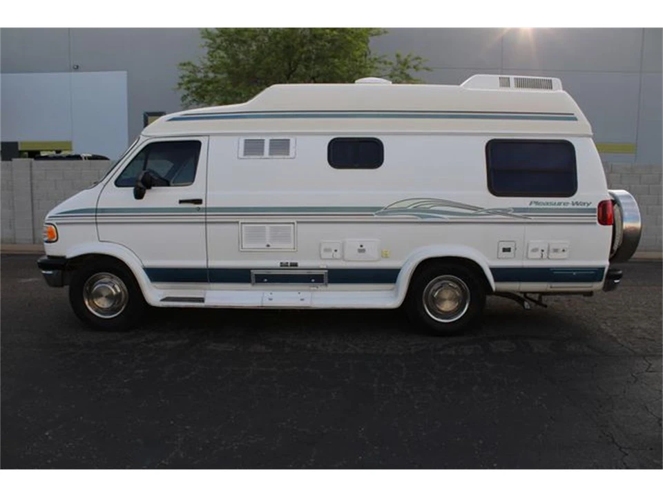 1997 Dodge Ram Van - Image 6 of 31