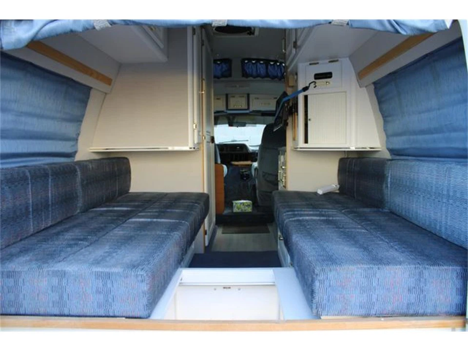 1997 Dodge Ram Van - Image 20 of 31