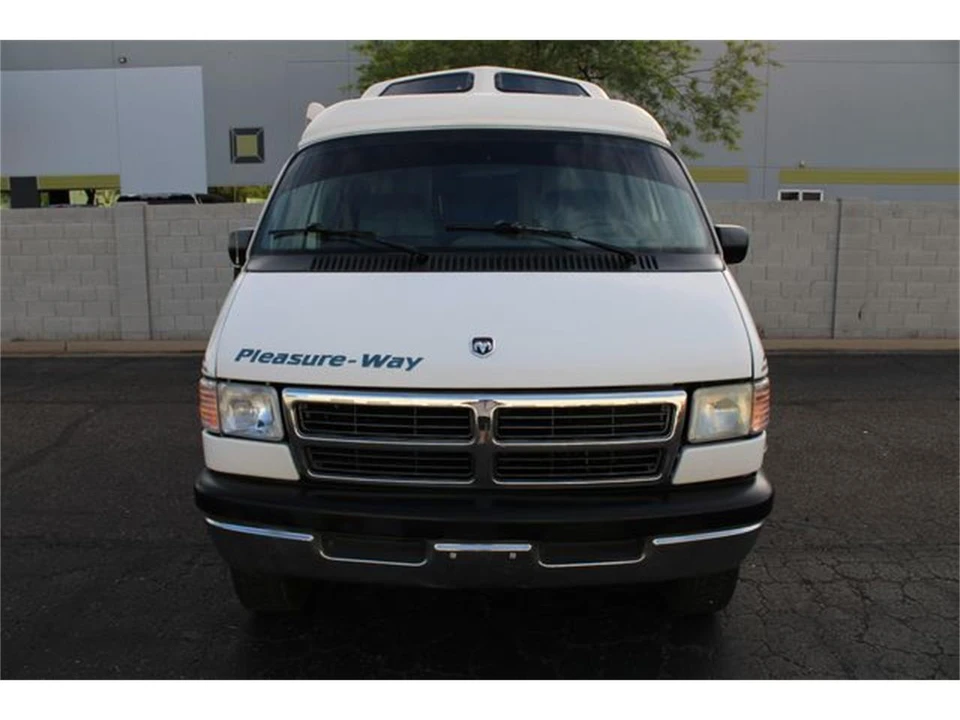 1997 Dodge Ram Van - Image 8 of 31