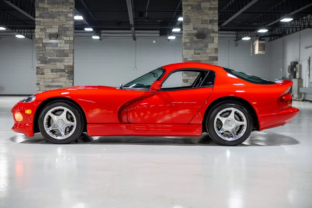 1997 Dodge Viper GTS 2nd Gen - Image 13 of 31