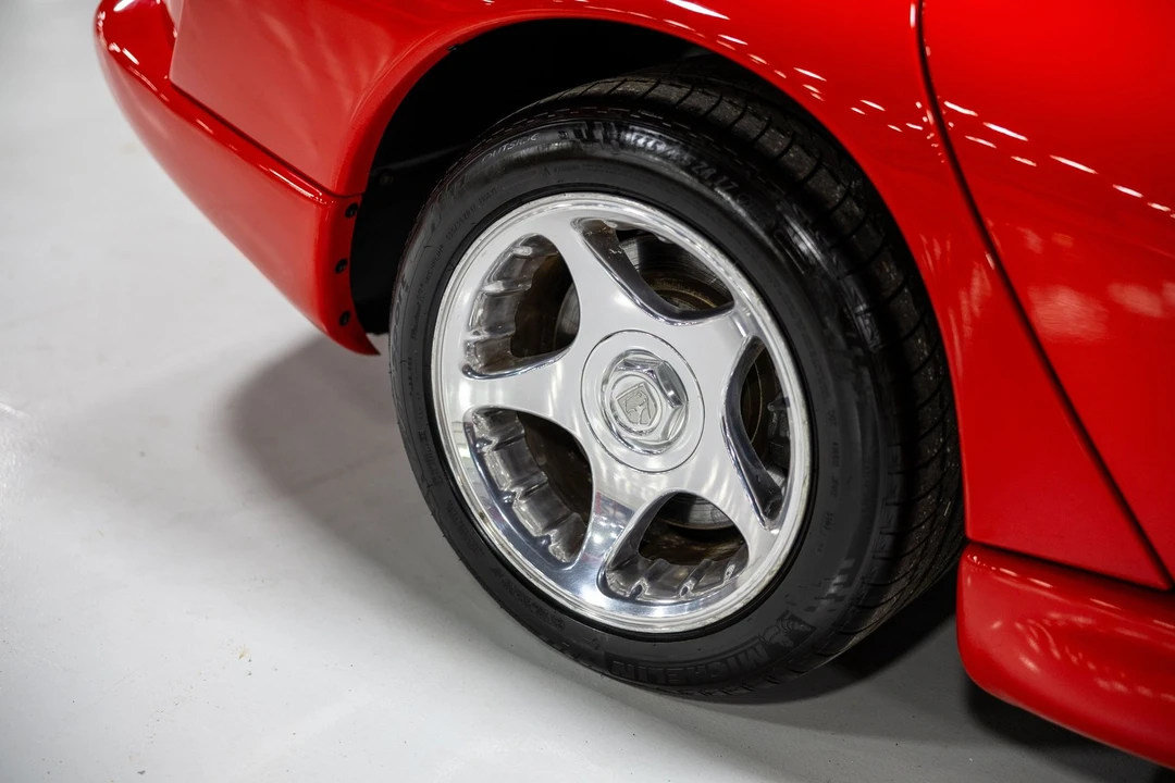 1997 Dodge Viper GTS 2nd Gen - Image 20 of 31