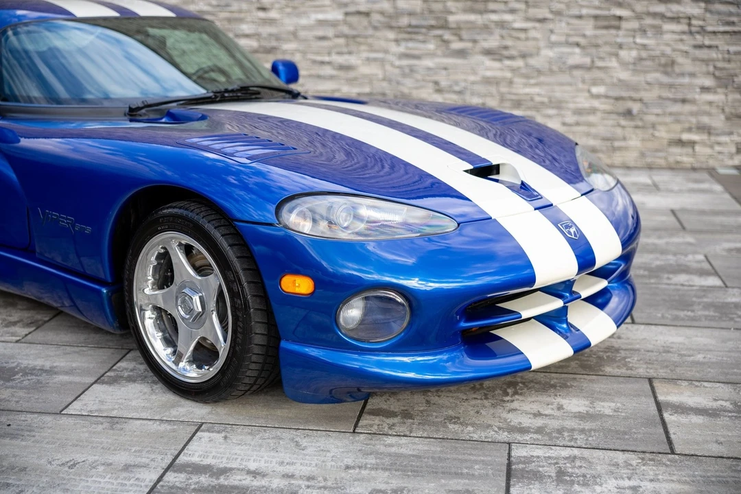 1997 Dodge Viper GTS 2nd Gen - Image 11 of 21