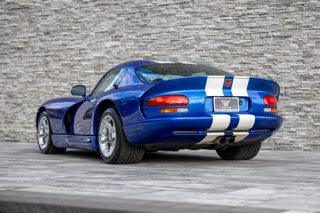 1997 Dodge Viper GTS 2nd Gen - Image 16 of 21