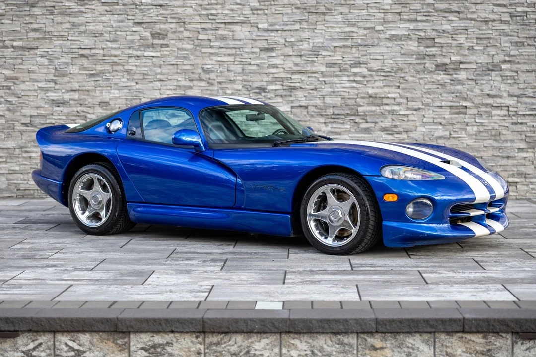 1997 Dodge Viper GTS 2nd Gen - Image 9 of 21