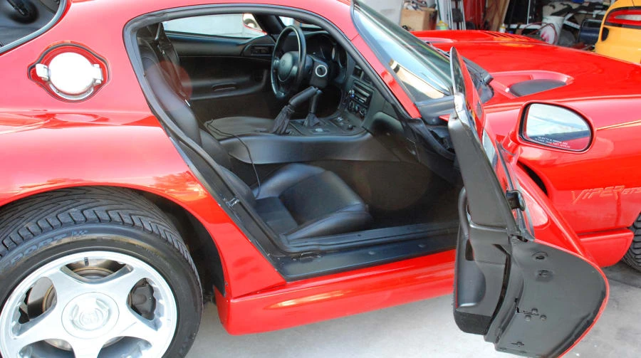 1997 Dodge Viper GTS 2nd Gen - Image 4 of 11