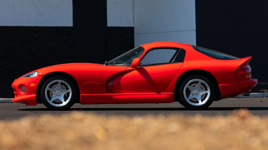 1997 Dodge Viper GTS 2nd Gen - Image 2 of 29