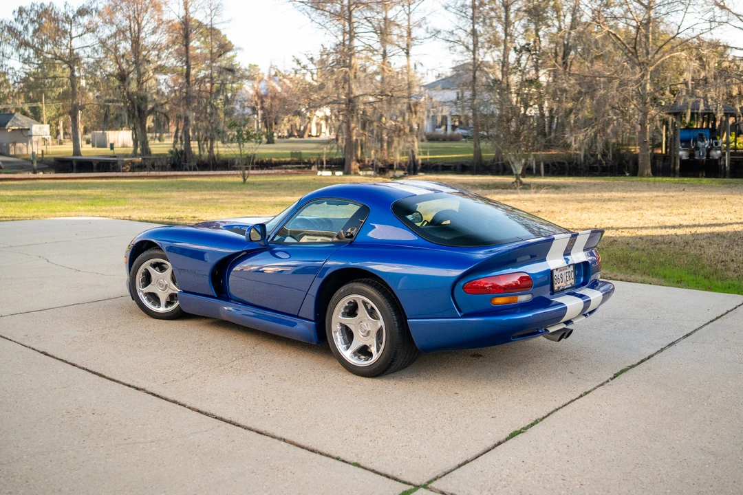 1997 Dodge Viper GTS 2nd Gen - Image 16 of 31