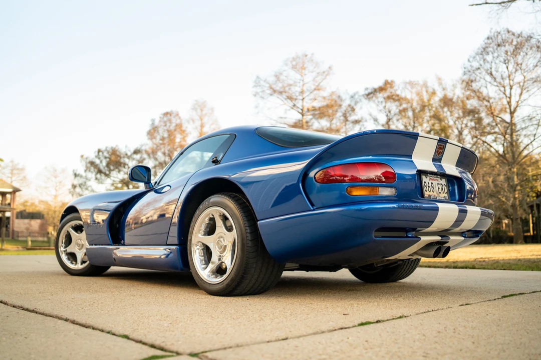 1997 Dodge Viper GTS 2nd Gen - Image 21 of 31