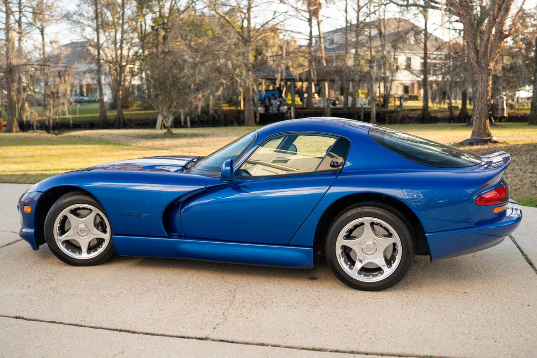 1997 Dodge Viper GTS 2nd Gen - Image 13 of 31