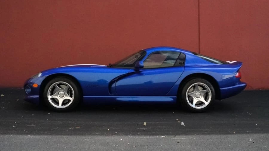 1997 Dodge Viper GTS 2nd Gen - Image 2 of 16
