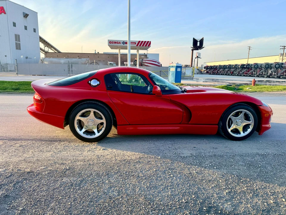 1997 Dodge Viper GTS 2nd Gen - Image 8 of 31
