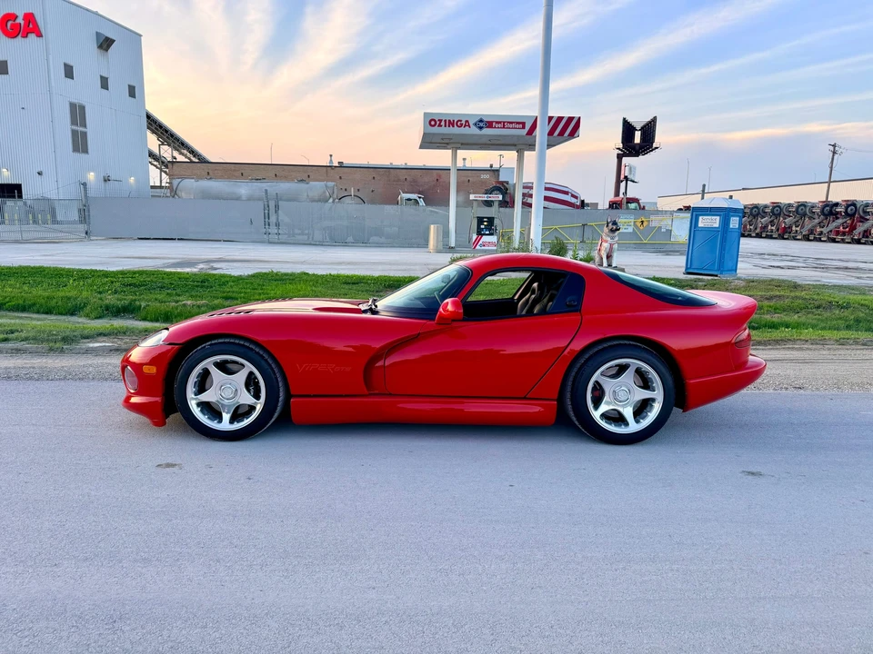 1997 Dodge Viper GTS 2nd Gen - Image 18 of 31