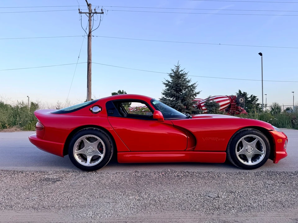 1997 Dodge Viper GTS 2nd Gen - Image 9 of 31