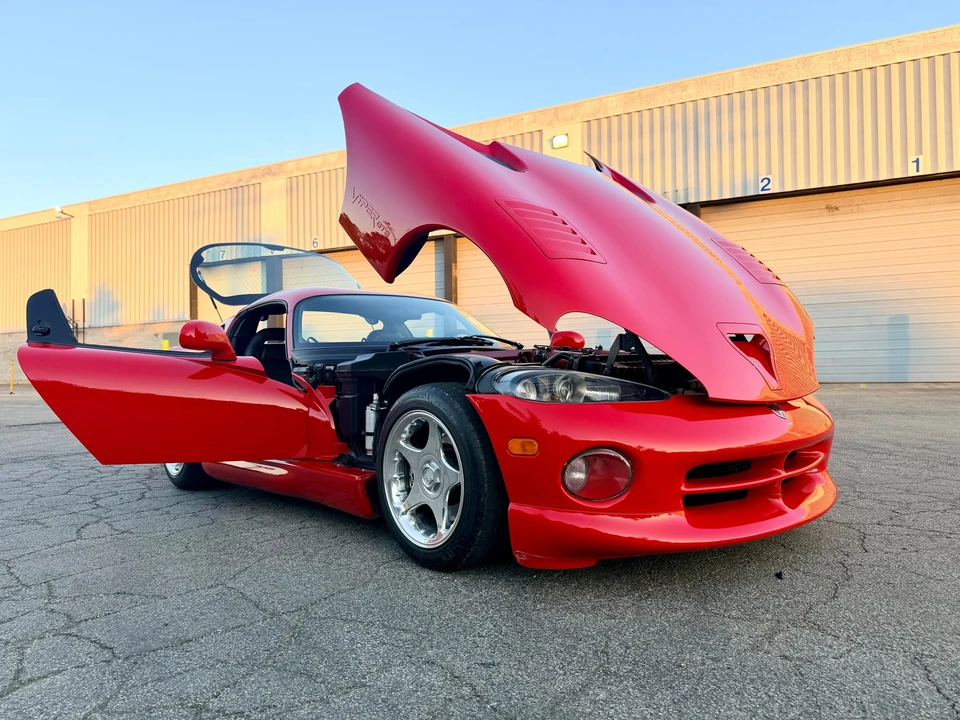 1997 Dodge Viper GTS 2nd Gen - Image 24 of 31