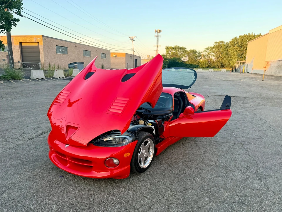 1997 Dodge Viper GTS 2nd Gen - Image 20 of 31