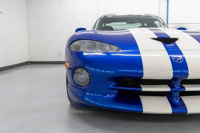 1997 Dodge Viper GTS 2nd Gen - Image 16 of 21