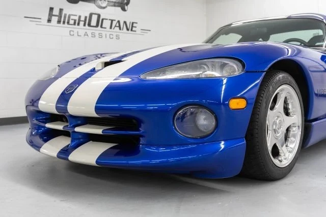 1997 Dodge Viper GTS 2nd Gen - Image 15 of 21