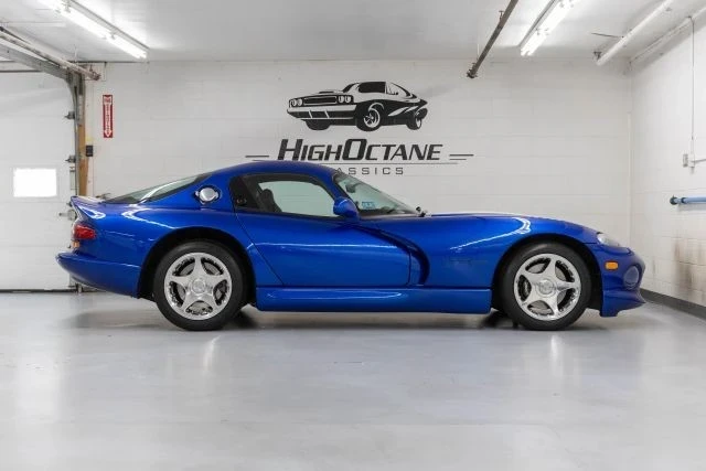 1997 Dodge Viper GTS 2nd Gen - Image 4 of 21
