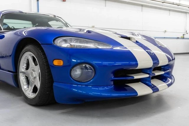 1997 Dodge Viper GTS 2nd Gen - Image 14 of 21