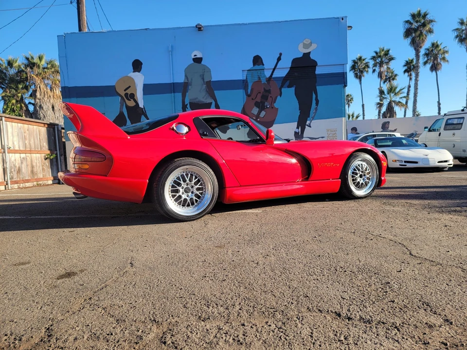 1997 Dodge Viper GTS 2nd Gen - Image 13 of 31