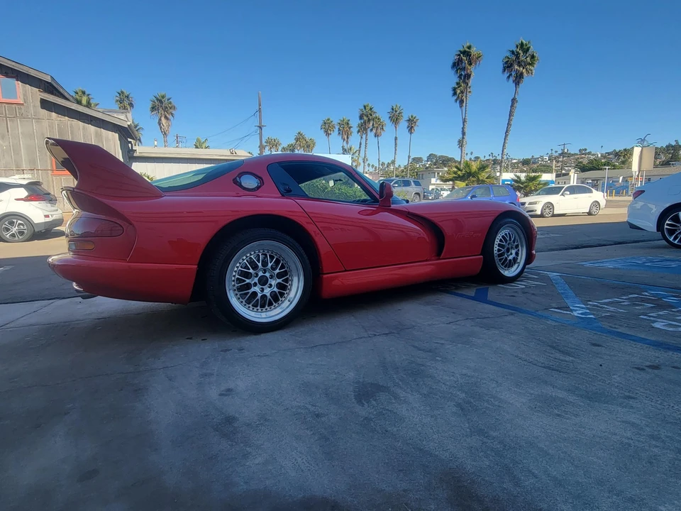1997 Dodge Viper GTS 2nd Gen - Image 11 of 31