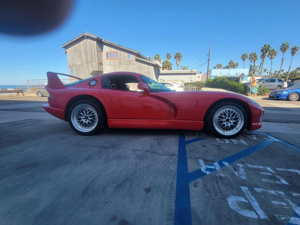 1997 Dodge Viper GTS 2nd Gen - Image 16 of 31
