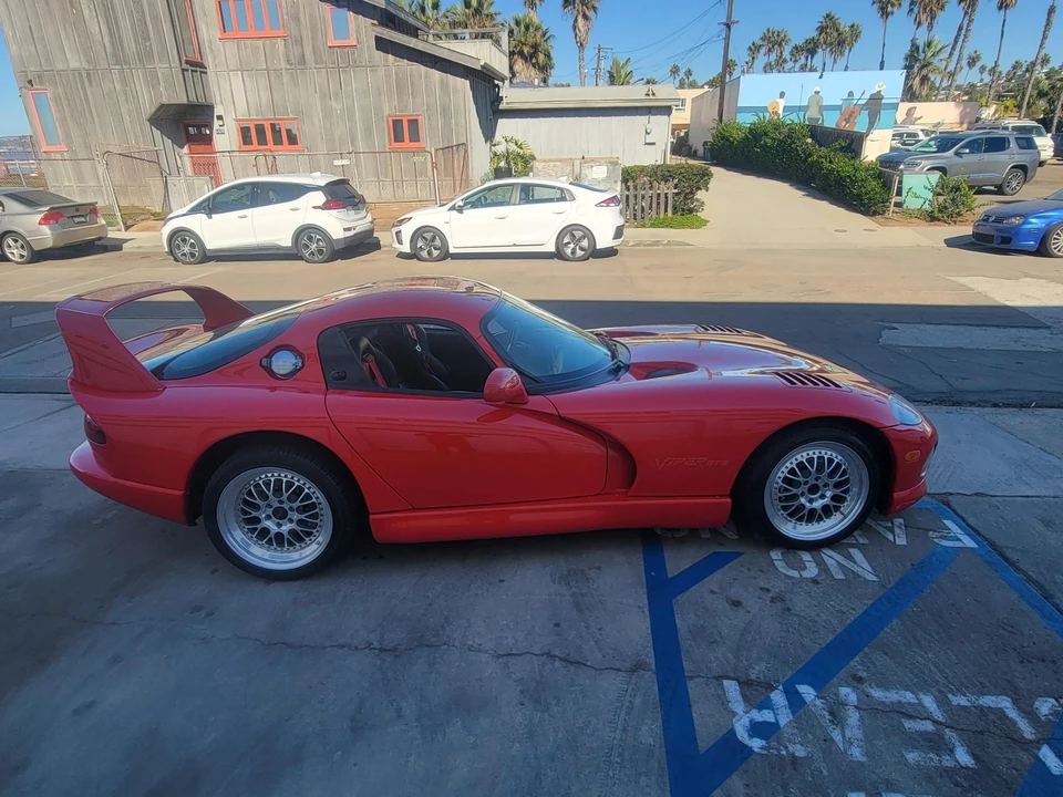 1997 Dodge Viper GTS 2nd Gen - Image 17 of 31