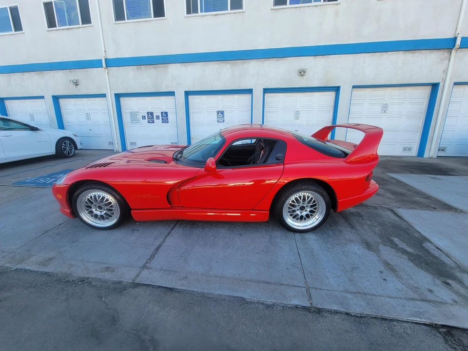 1997 Dodge Viper GTS 2nd Gen - Image 4 of 31
