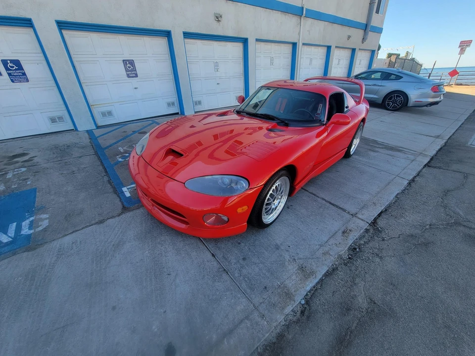 1997 Dodge Viper GTS 2nd Gen - Image 2 of 31
