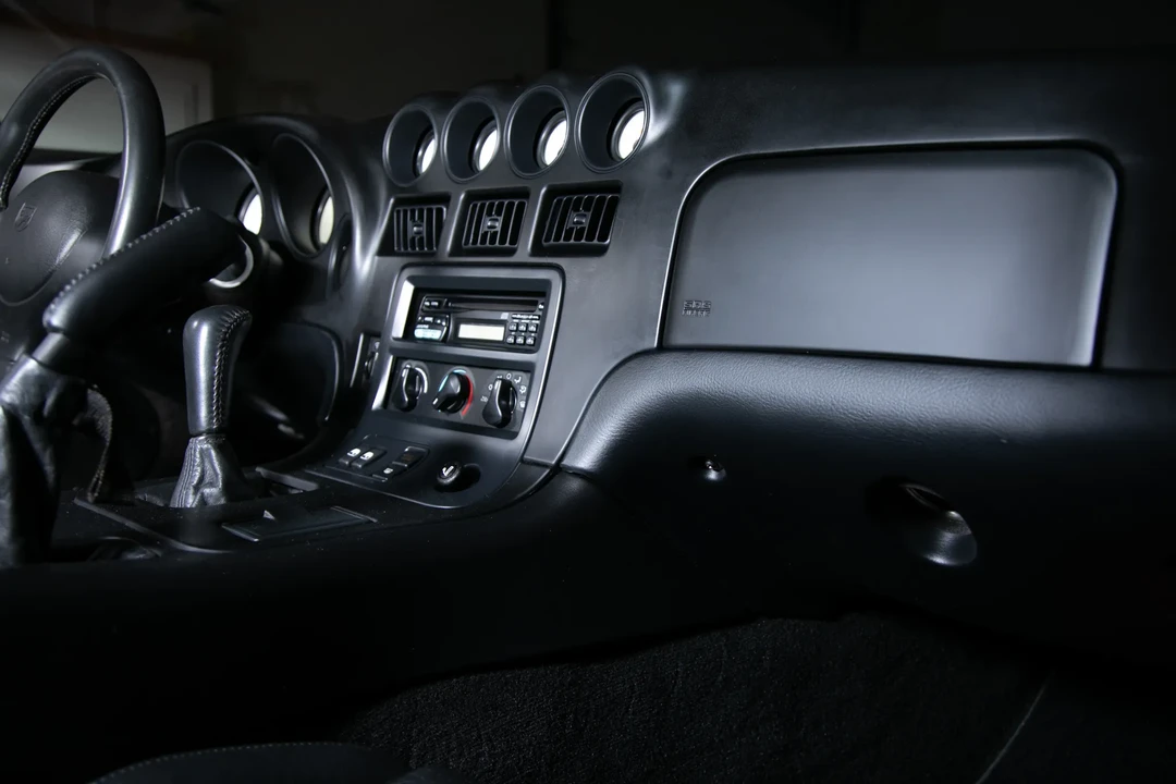 1997 Dodge Viper GTS 2nd Gen - Image 26 of 31