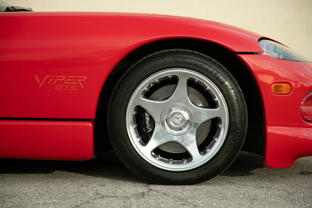 1997 Dodge Viper GTS 2nd Gen - Image 18 of 31